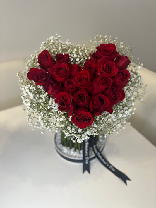 STANDING HEART ROSES